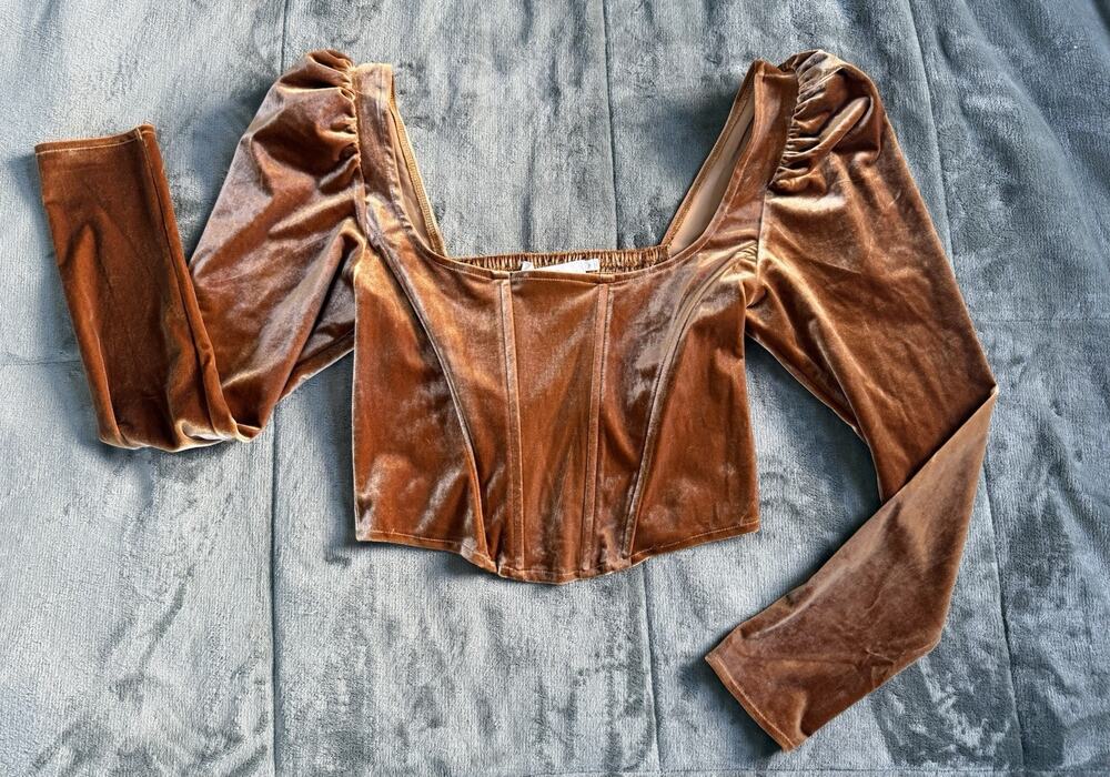 ASTR The Label Ashbury Velvet Crop Corset Long Sleeve Top Womens M Romantic